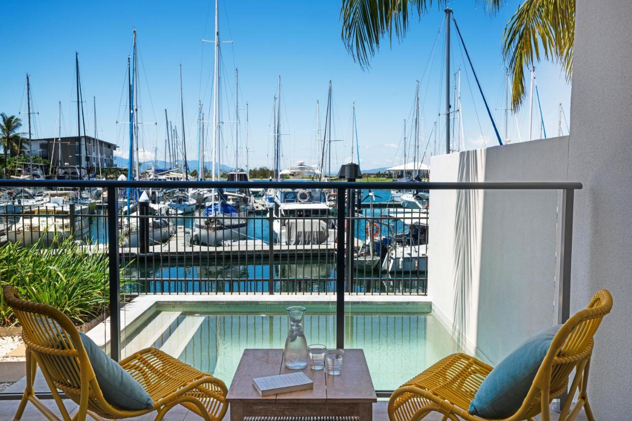 Peppers Blue On Blue Hotel Nelly Bay Exterior photo