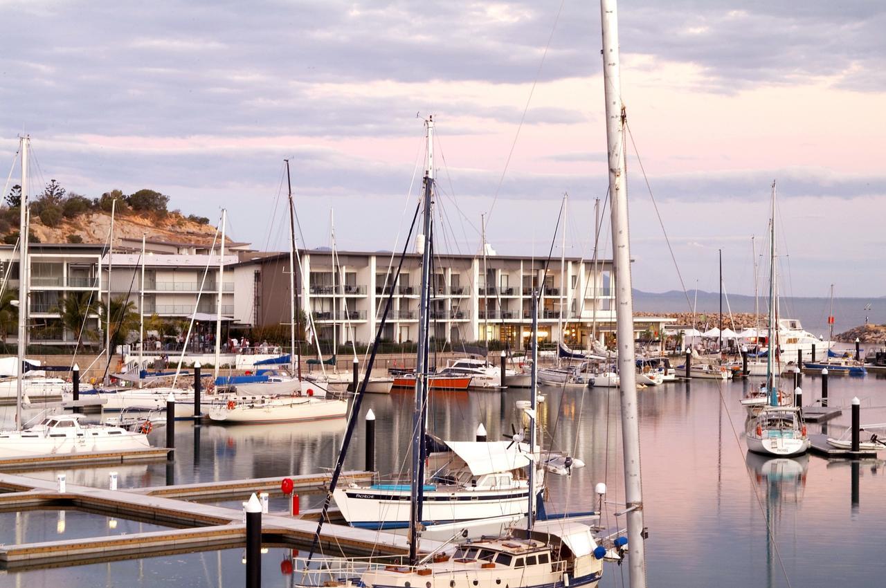 Peppers Blue On Blue Hotel Nelly Bay Exterior photo The Marina at sunset